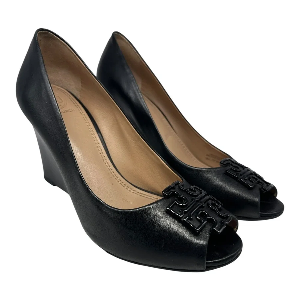 Tory Burch Lowell Black Leather Peep Toe Wedge Pumps Logo Medallion 7M